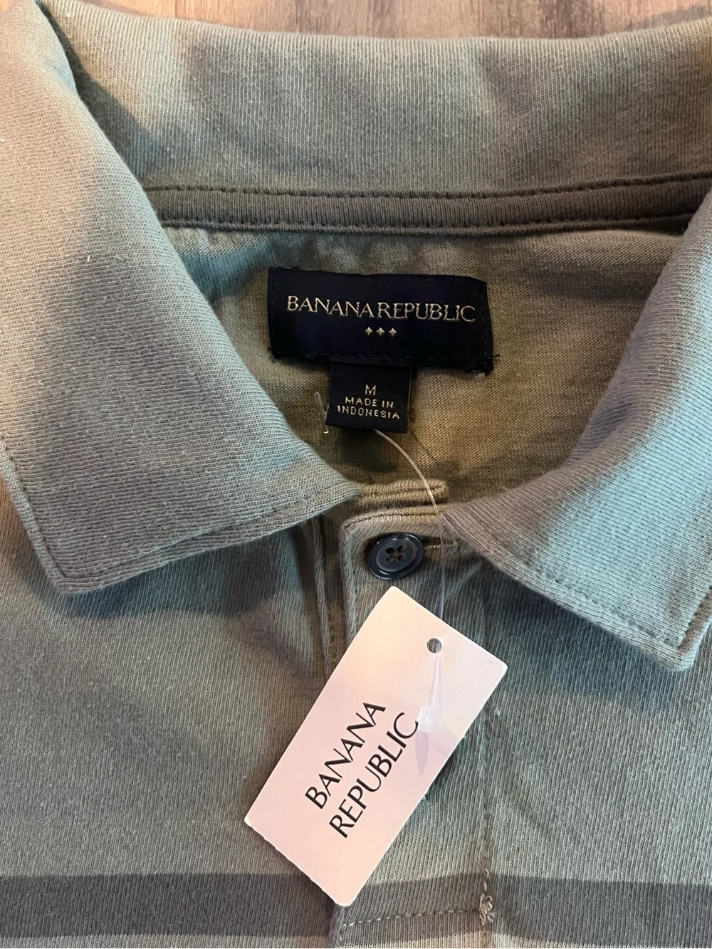 Brand New! Banana Republic Men’s Medium Green and Yellow Striped Polo Shirt